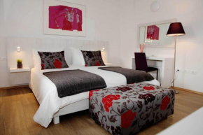 Dvor Hotel